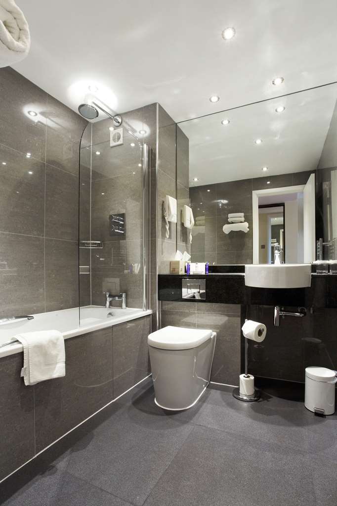The Manor House At Celtic Manor Hotel Newport  Bilik gambar